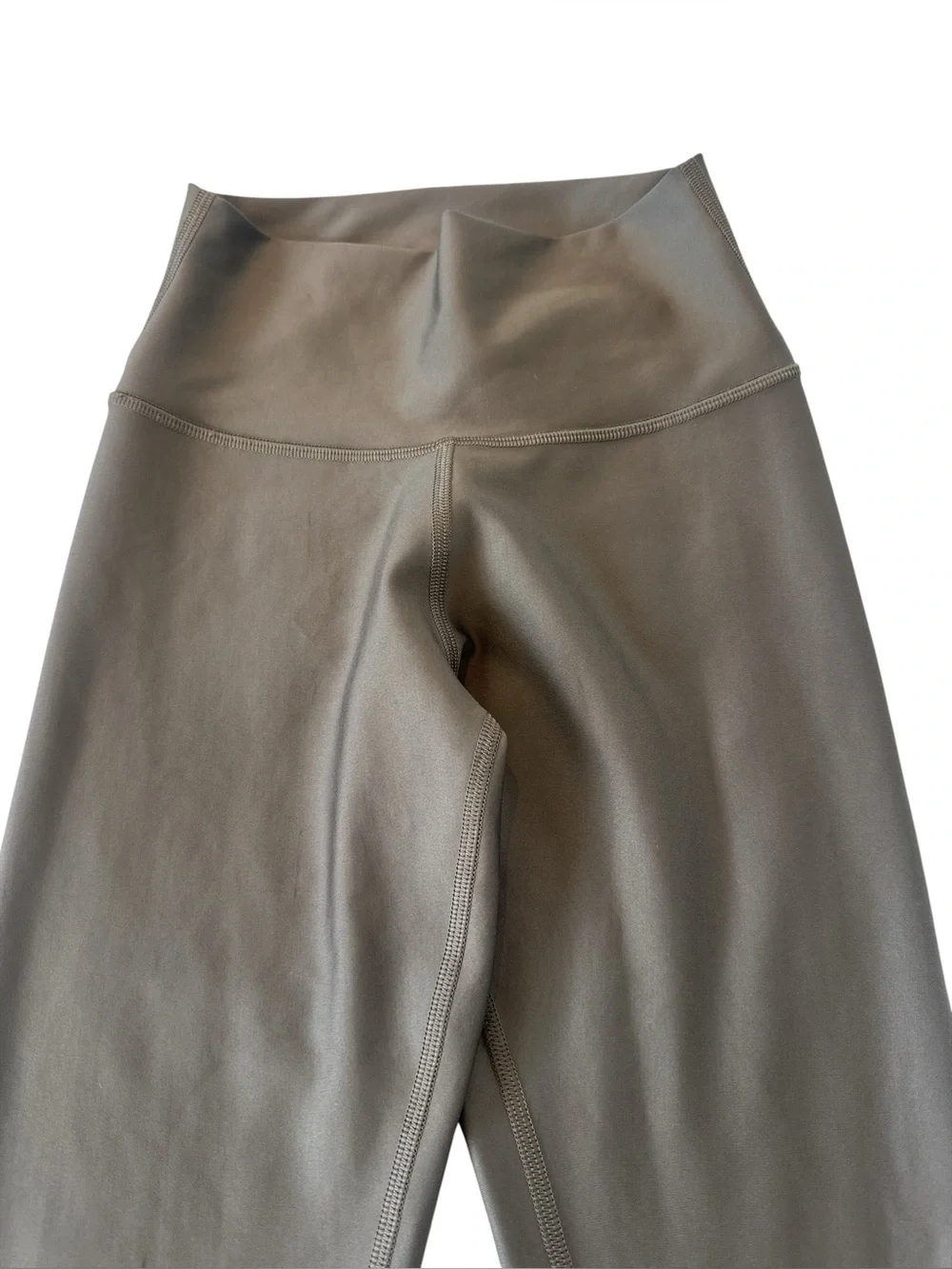 Alo Yoga High-Waist Airlift Legging in Gravel